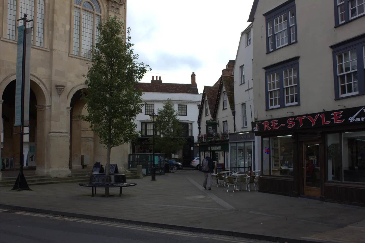 Abingdon Market Place, in front of the old County Hall