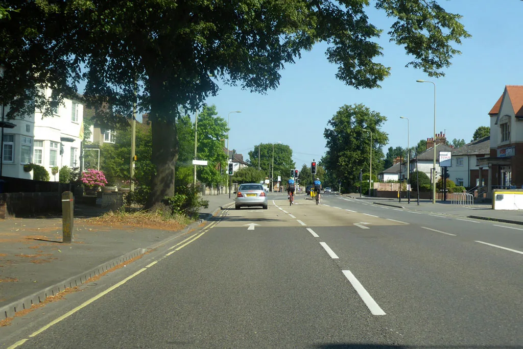 Abingdon Road in Oxford, the main route into the city from the Vale